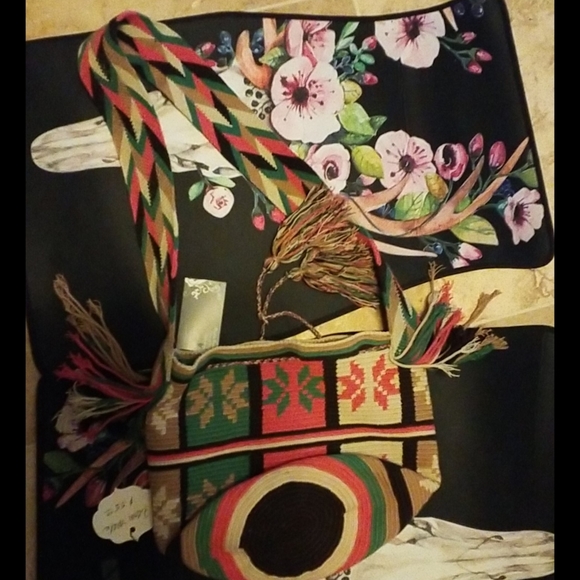 Cochella Handmade Hobo/Bucket Bag - Picture 2 of 4